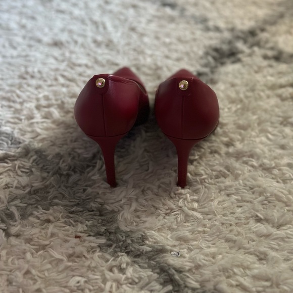 Michael Kors Red Women's Pumps - Picture 9 of 11